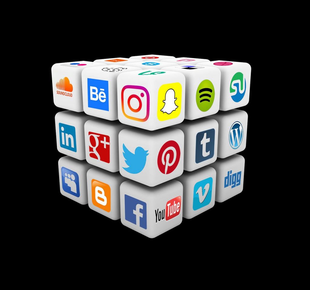 Les réseaux sociaux Les réseaux sociaux